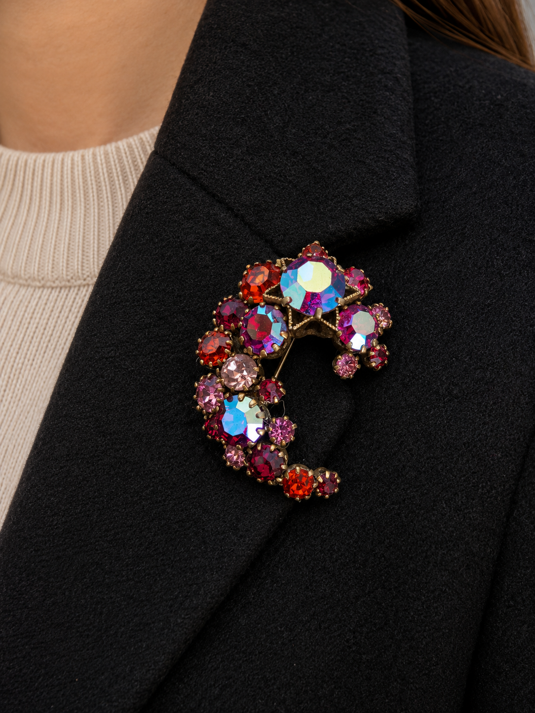 Vintage Aurora Borealis Rhinestone Brooch