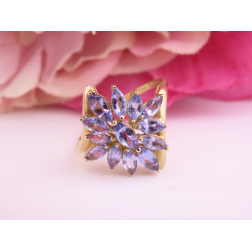 9ct Gold Tanzanite Cluster Ring – Marquise Cut Floral Design – Size Q