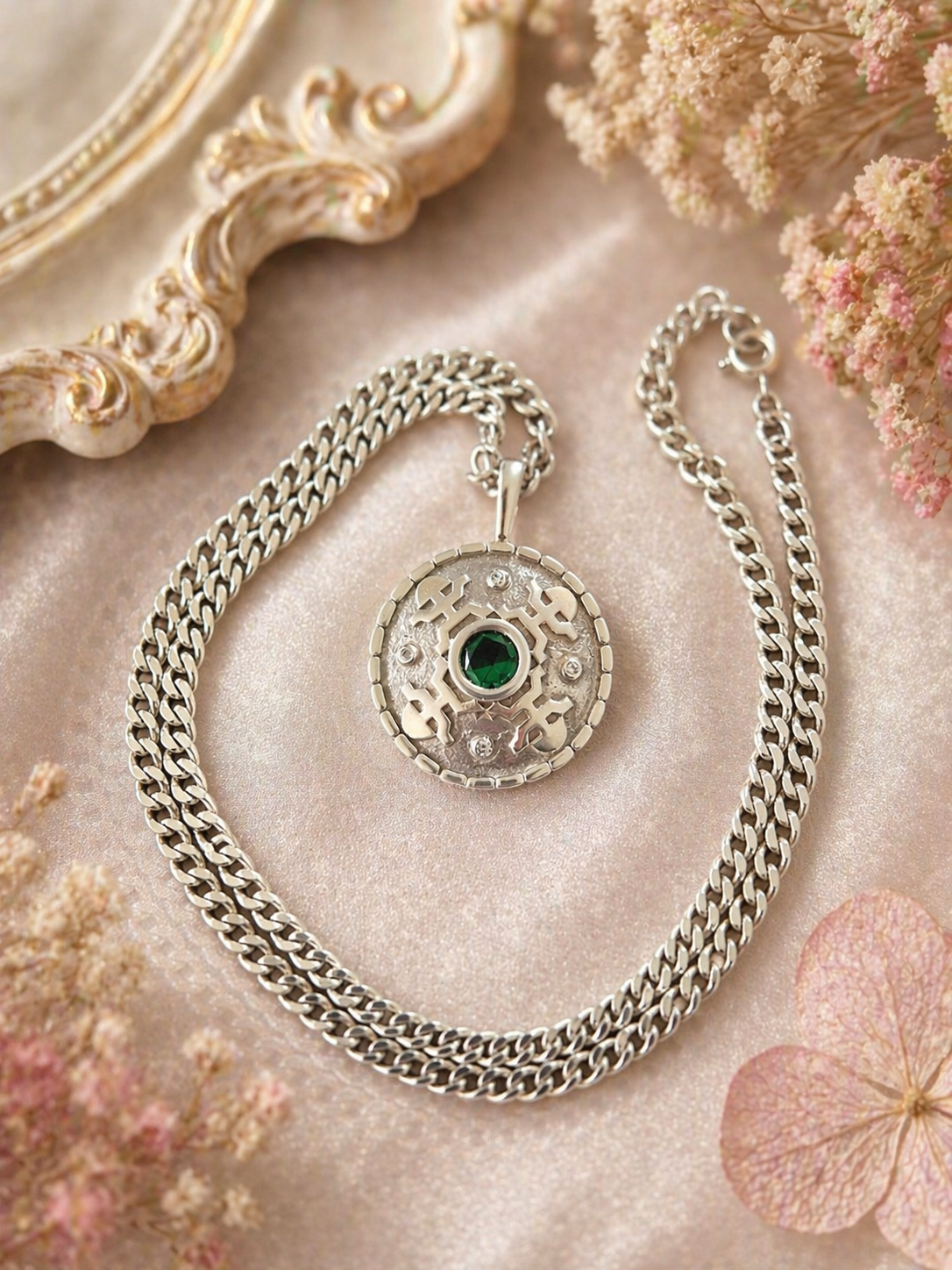 Unisex Sterling Silver Diopside Stone Pendant Necklace